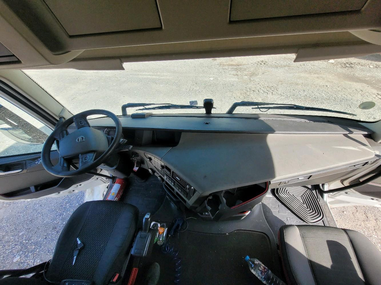 Lizing VOLVO FH 500 GLOBETROTTER VOLVO FH 500 GLOBETROTTER: slika 13 Lizing VOLVO FH 500 GLOBETROTTER VOLVO FH 500 GLOBETROTTER: slika 13