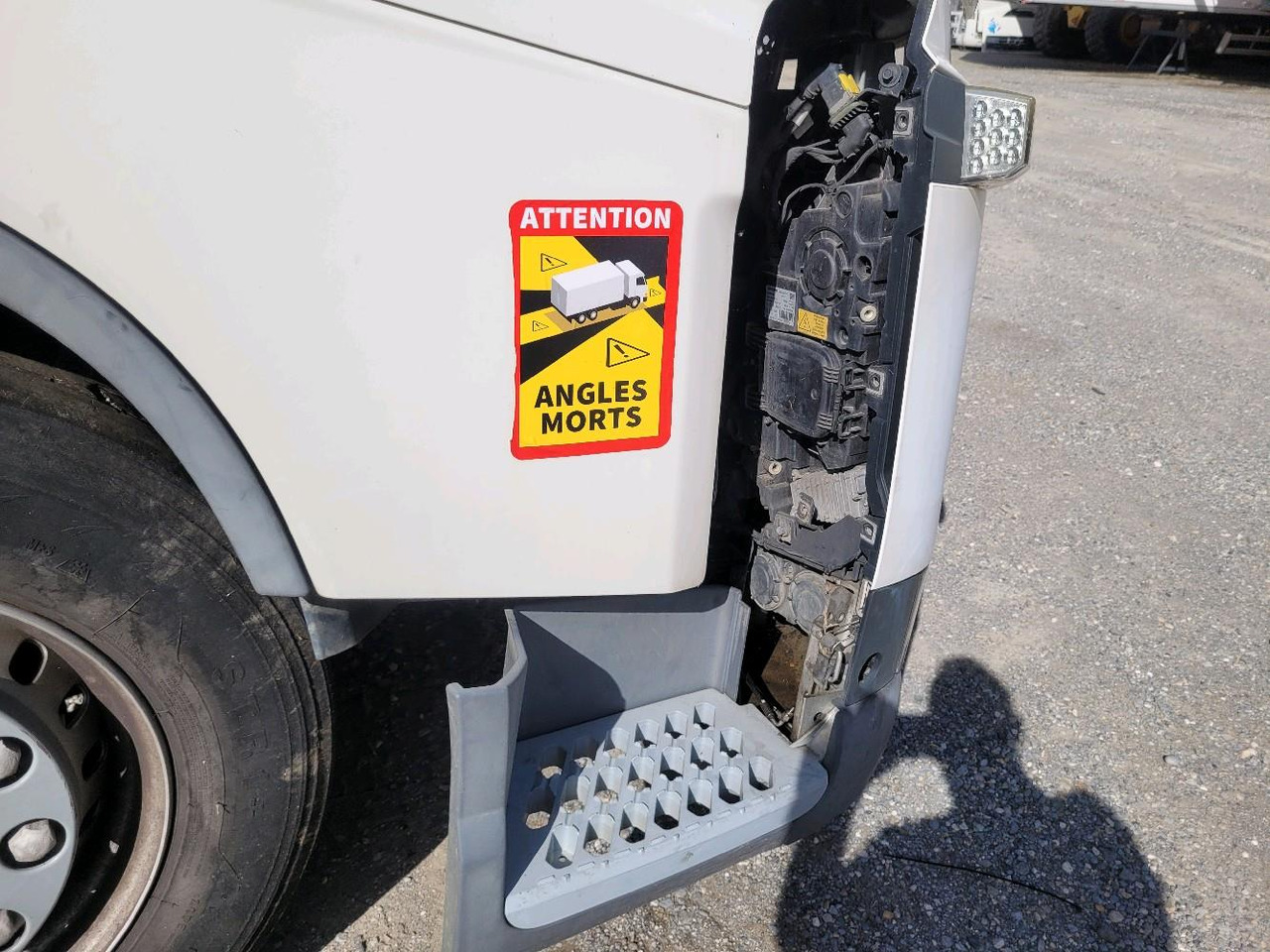 Lizing VOLVO FH 500 GLOBETROTTER VOLVO FH 500 GLOBETROTTER: slika 18 Lizing VOLVO FH 500 GLOBETROTTER VOLVO FH 500 GLOBETROTTER: slika 18