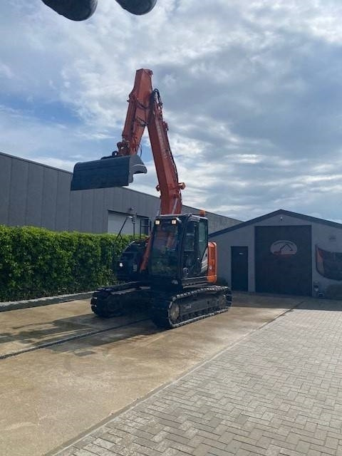 Hitachi 135 US-6 - Bager guseničar: slika 4 Hitachi 135 US-6 - Bager guseničar: slika 4