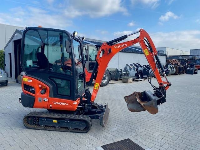 Kubota KX 019-4 - Mini bager: slika 1 Kubota KX 019-4 - Mini bager: slika 1