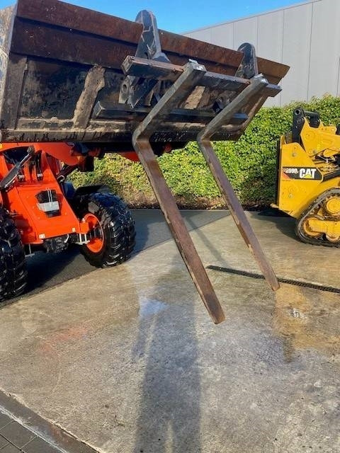 Lizing Kubota R 065  Kubota R 065: slika 19