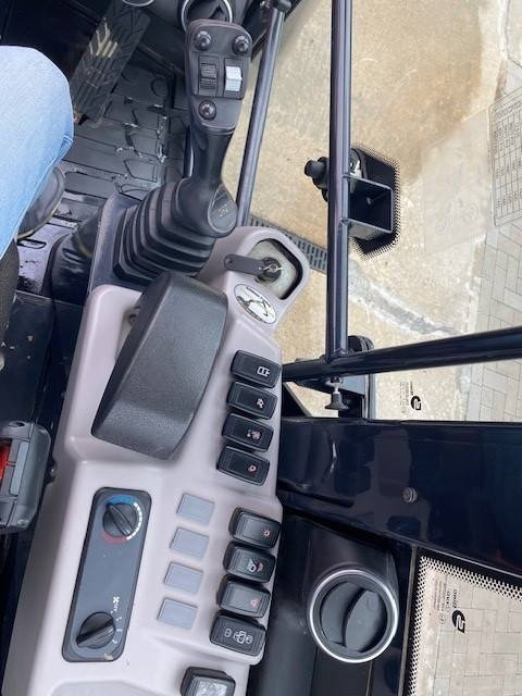 Lizing Kubota R 065  Kubota R 065: slika 36