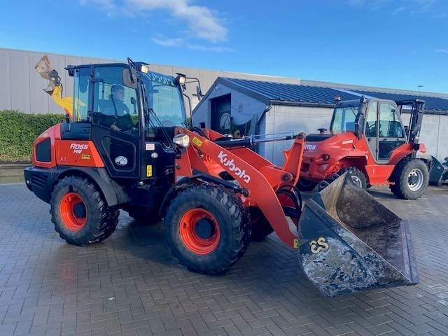 Kubota R 065 - Utovarivač točkaš: slika 5 Kubota R 065 - Utovarivač točkaš: slika 5