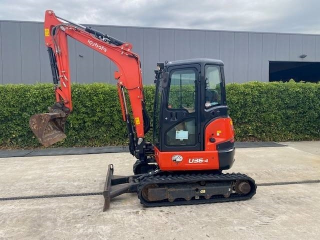 Kubota U 36-4 - Mini bager: slika 1 Kubota U 36-4 - Mini bager: slika 1