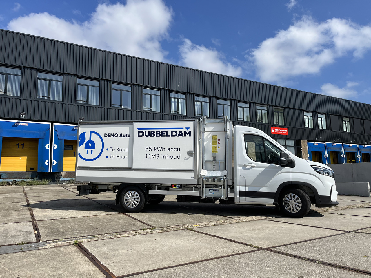 Maxus Delivery9 veegvuil zijbelader - Dostavno vozilo kiper, Električno dostavno vozilo: slika 3 Maxus Delivery9 veegvuil zijbelader - Dostavno vozilo kiper, Električno dostavno vozilo: slika 3