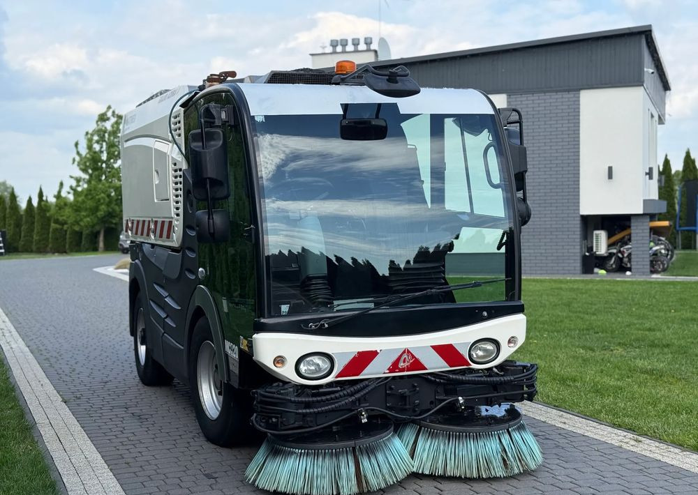 Inny MATHIEU GRAND AZURA MC420 ZAMIATARKA - Kamion za smeće: slika 3 Inny MATHIEU GRAND AZURA MC420 ZAMIATARKA - Kamion za smeće: slika 3