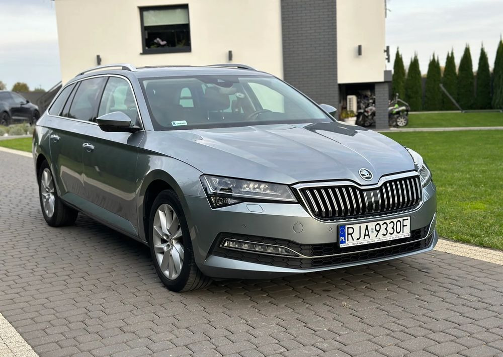 Skoda Superb 2.0 TDI SCR Style DSG - Karavan: slika 3 Skoda Superb 2.0 TDI SCR Style DSG - Karavan: slika 3