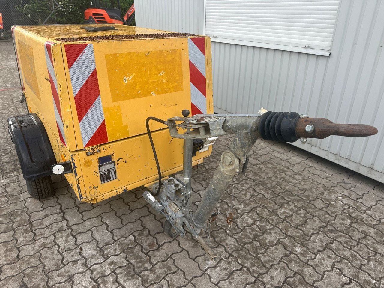 Compair C38 / DLT0406 Kompressor /1.978 H/ 7 Bar - Kompresor za vazduh: slika 4 Compair C38 / DLT0406 Kompressor /1.978 H/ 7 Bar - Kompresor za vazduh: slika 4