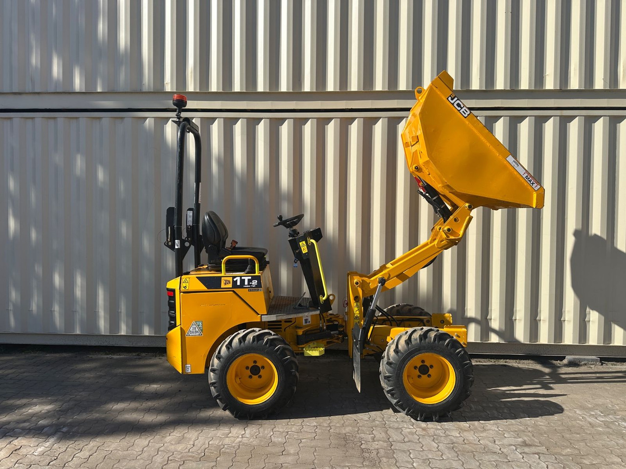 JCB 1T-2 High Tip Dumper, 440 Bh, 1.000 KG - Mini kiper: slika 5 JCB 1T-2 High Tip Dumper, 440 Bh, 1.000 KG - Mini kiper: slika 5