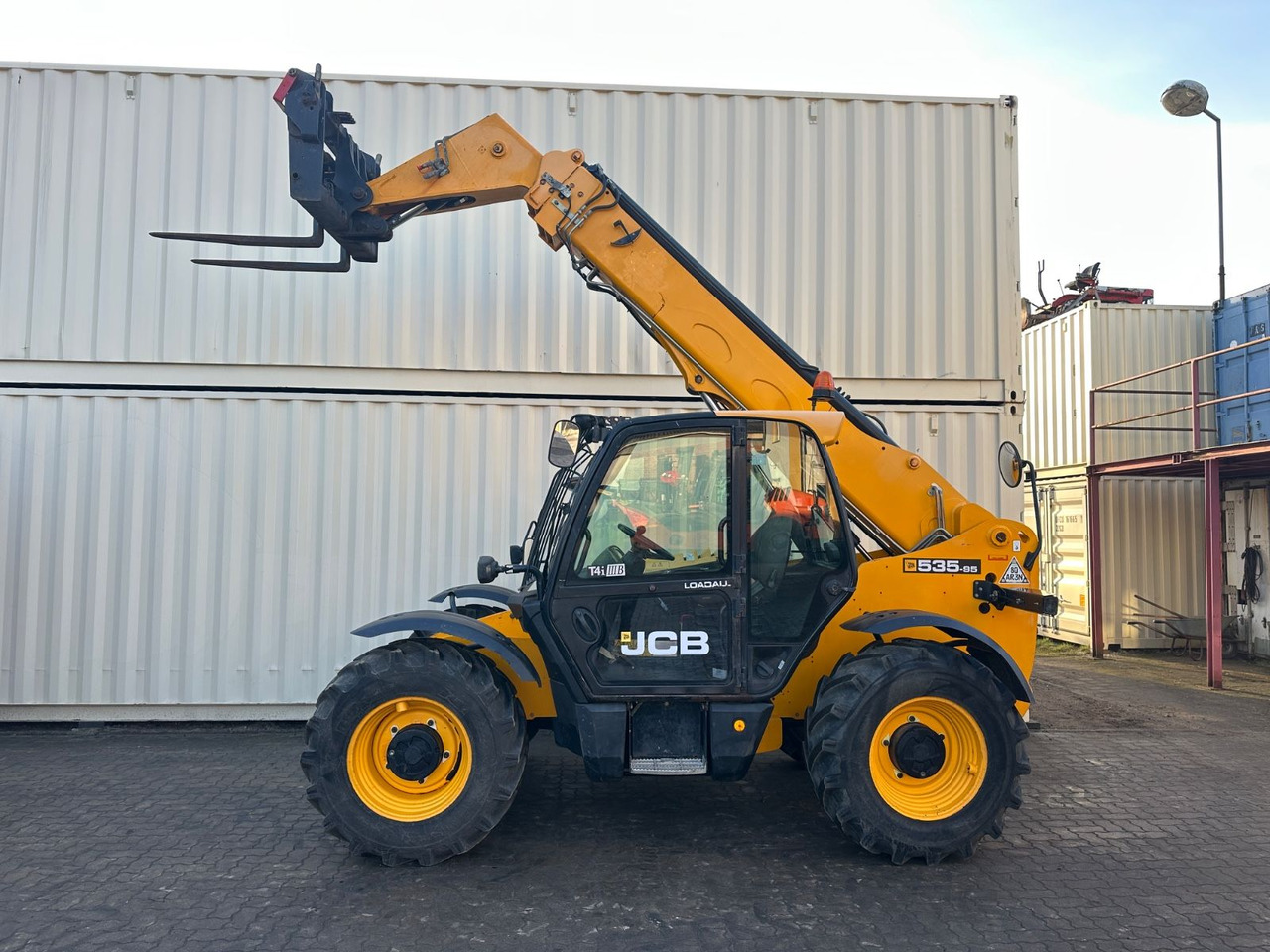 JCB 535-95 4x4x4,9.5M/3.5T, 2017 BJ, 2.845 BH - Teleskopski upravljač: slika 1 JCB 535-95 4x4x4,9.5M/3.5T, 2017 BJ, 2.845 BH - Teleskopski upravljač: slika 1