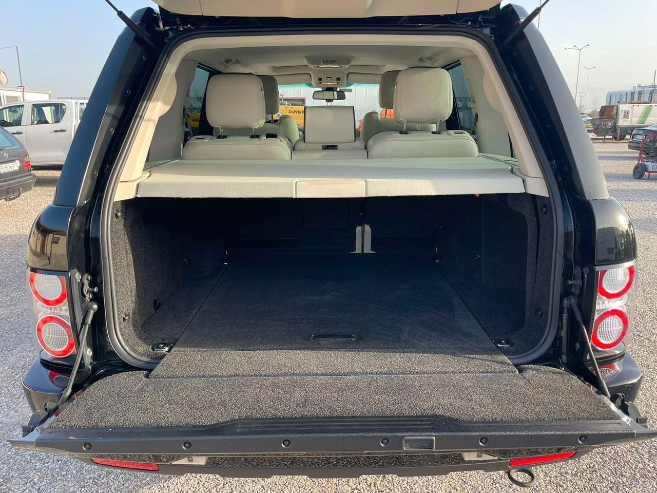 SUV Land Rover Range Rover Vogue 4.4 TDV8: slika 9