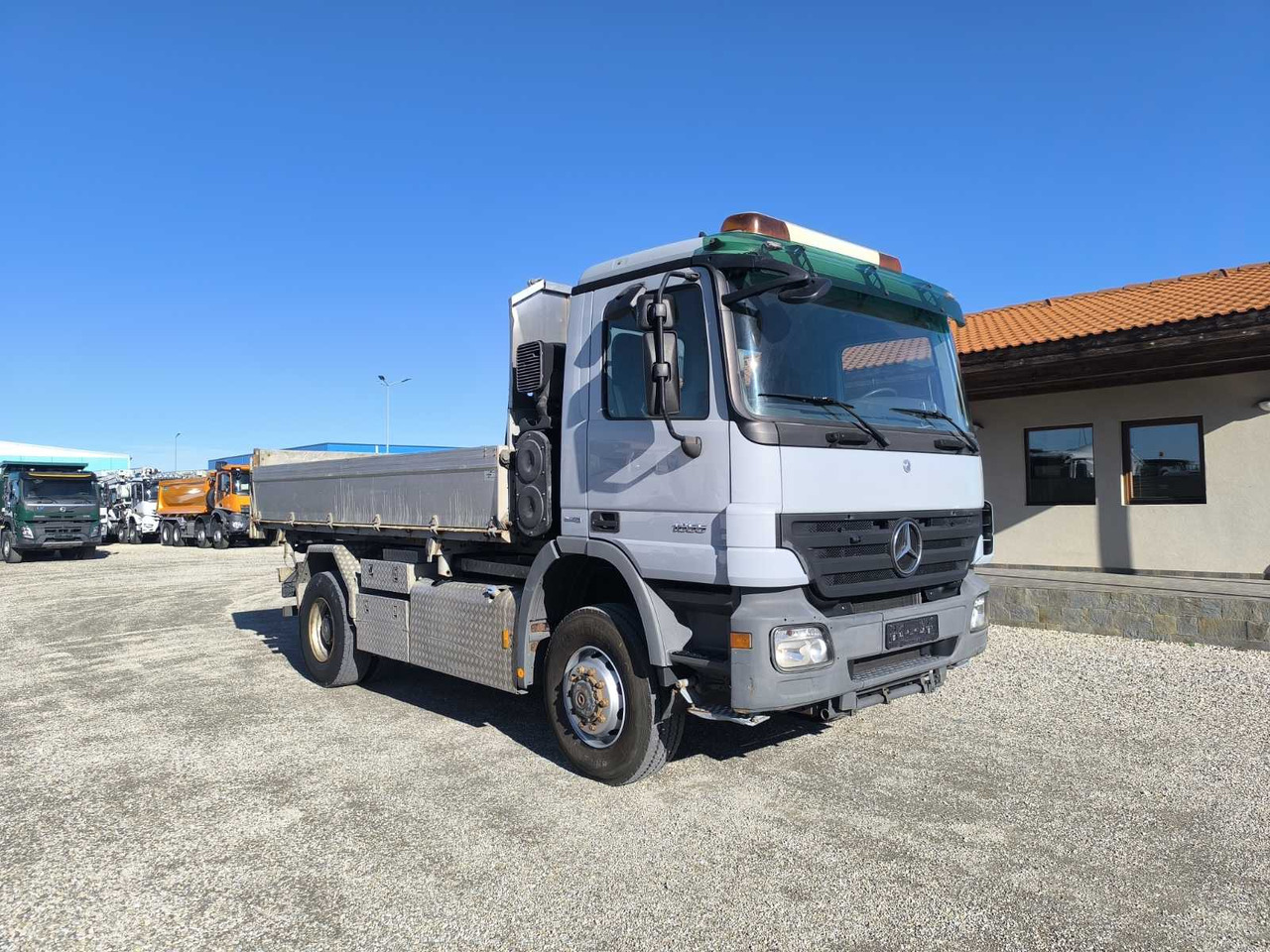 MERCEDES-BENZ Actros 1855 4X4 - Istovarivač: slika 1 MERCEDES-BENZ Actros 1855 4X4 - Istovarivač: slika 1