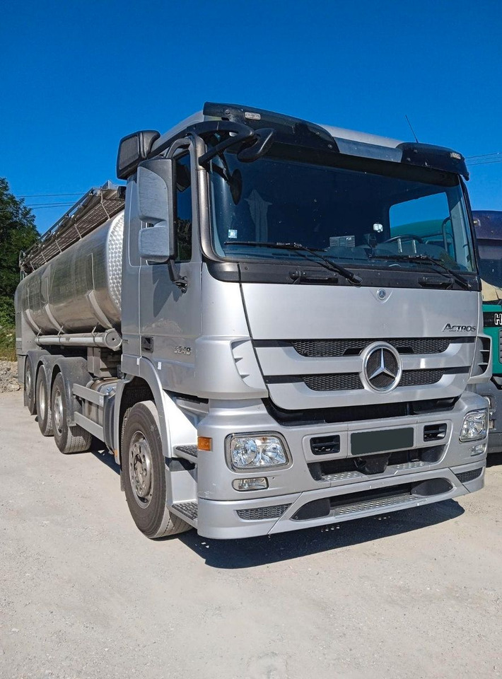 Mercedes-Benz ACTROS 3248 - Kamion cisterna: slika 1 Mercedes-Benz ACTROS 3248 - Kamion cisterna: slika 1