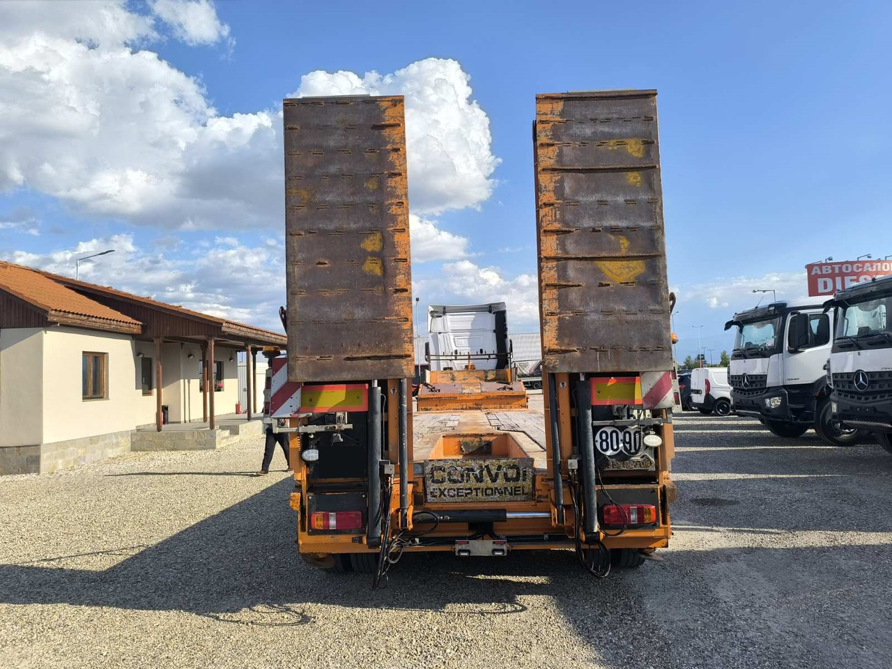 NOOTEBOOM MCO-85-05V - Niska poluprikolica za prevoz: slika 4 NOOTEBOOM MCO-85-05V - Niska poluprikolica za prevoz: slika 4