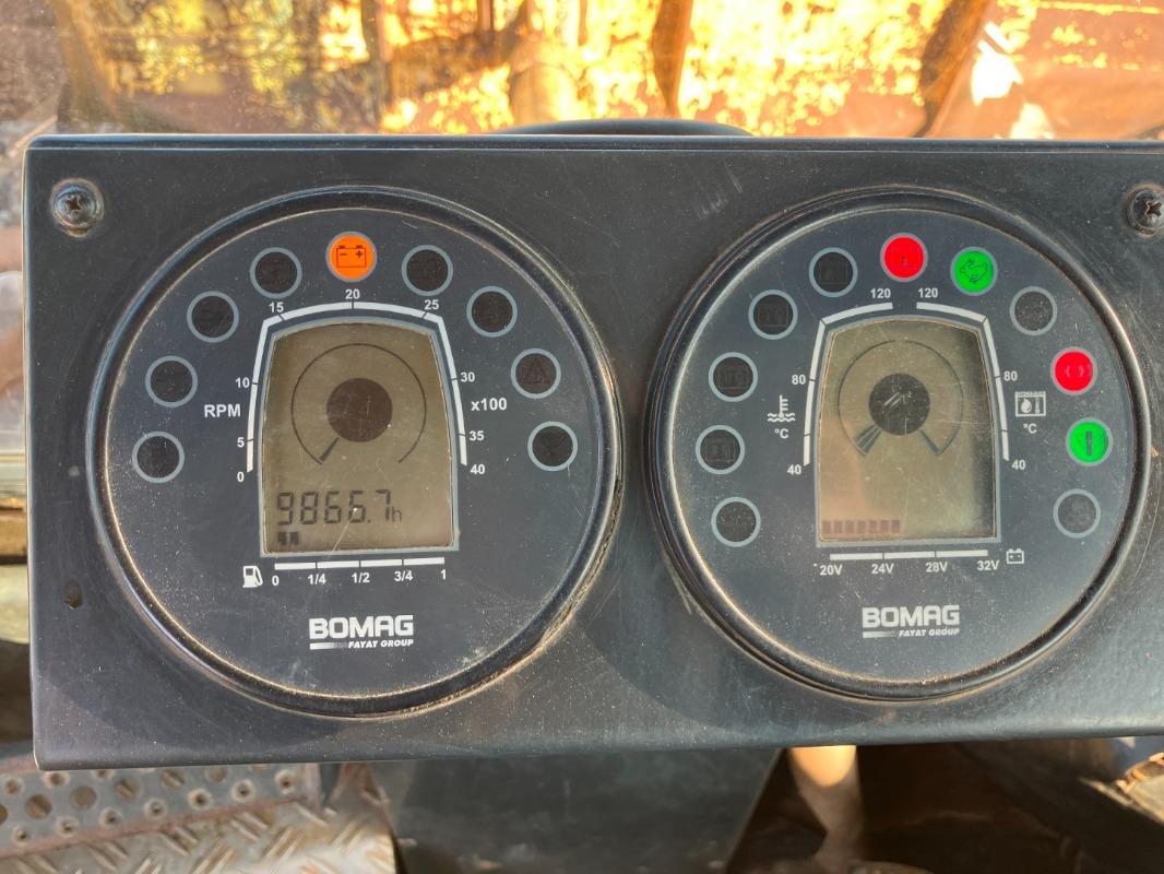 Lizing BOMAG DE BC 772 RB-2  Stage IIIa/Tier 3 BOMAG DE BC 772 RB-2  Stage IIIa/Tier 3: slika 9