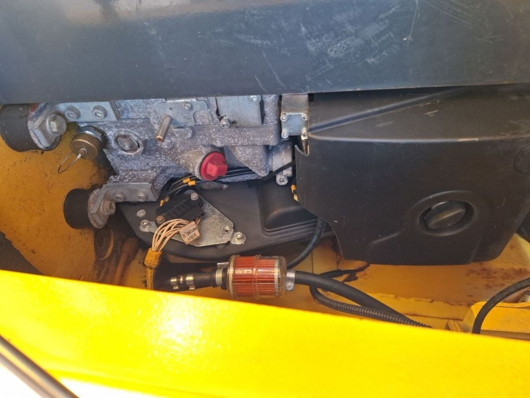 Lizing BOMAG DE BM 2200/75  Stage IV/Tier 4f BOMAG DE BM 2200/75  Stage IV/Tier 4f: slika 6