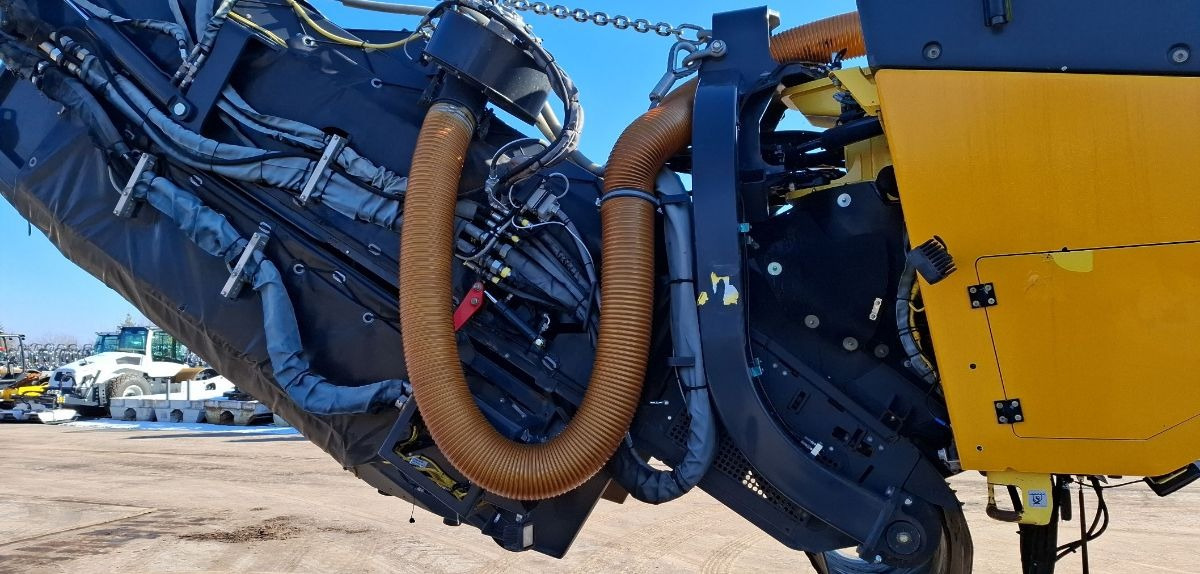 Lizing BOMAG DE BM 2200/75  Stage IV/Tier 4f BOMAG DE BM 2200/75  Stage IV/Tier 4f: slika 26