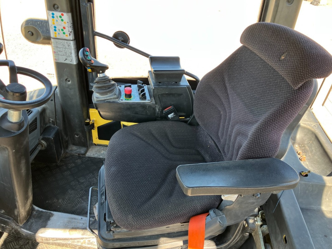 Valjak za puteve BOMAG DE BW 161 AD-5  Stage IIIb/Tier 4i: slika 10