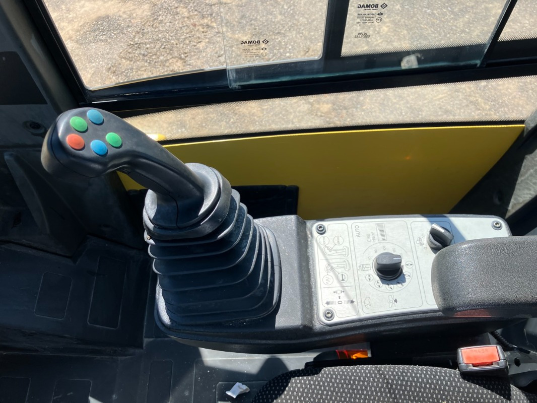 Novu Valjak za puteve BOMAG DE BW 161 AD-5  Stage IIIb/Tier 4i: slika 9
