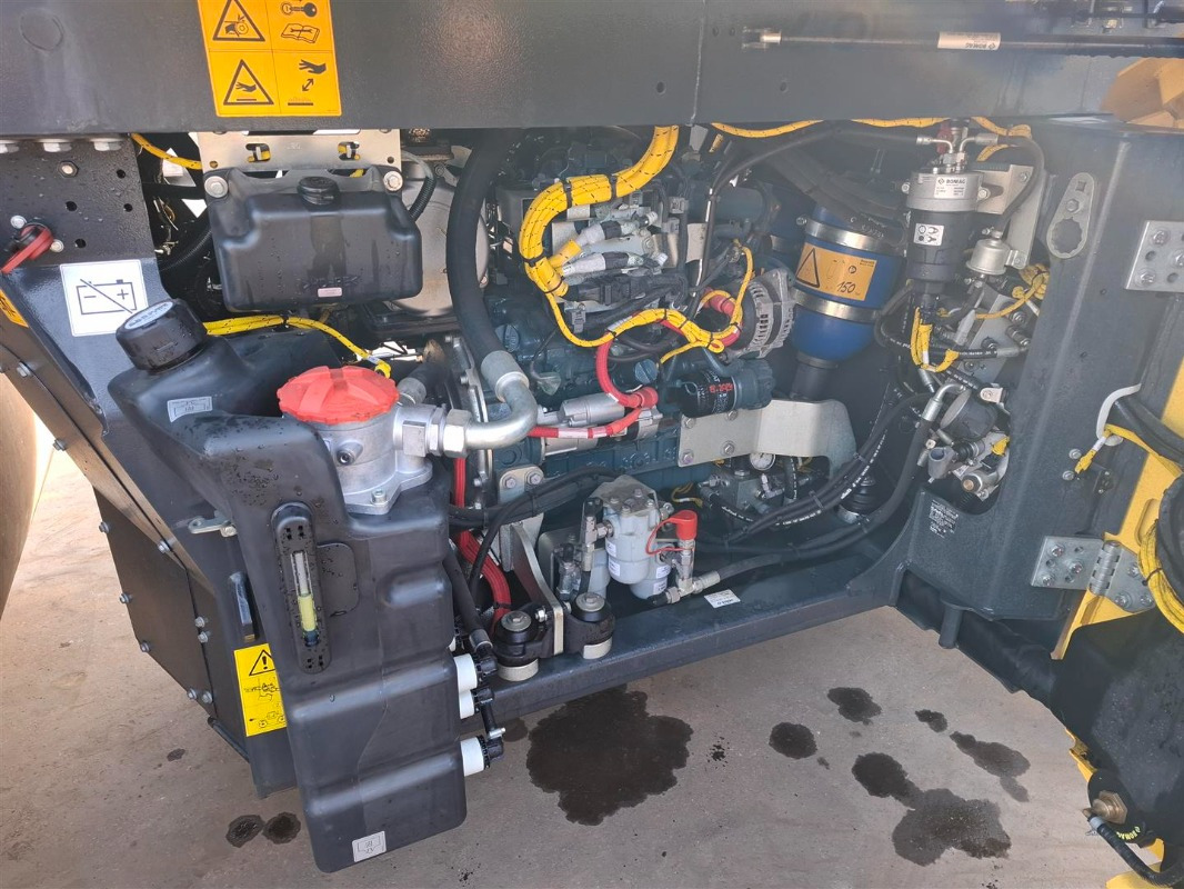 Valjak za puteve BOMAG DE BW 174 AP-5 AM Hybrid Stage V/Tier 4f: slika 11