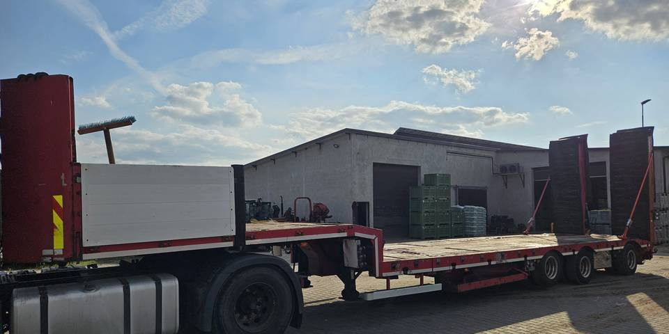 Naczepa niskopodwozie Bodex KIS3J DMC 47 ton - Niska poluprikolica za prevoz: slika 3 Naczepa niskopodwozie Bodex KIS3J DMC 47 ton - Niska poluprikolica za prevoz: slika 3