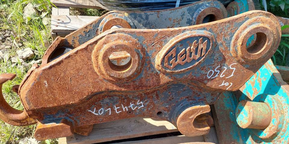 Szybkozłącze Geith do koparki sworzeń 60-70 mm - Brza spojnica: slika 1 Szybkozłącze Geith do koparki sworzeń 60-70 mm - Brza spojnica: slika 1