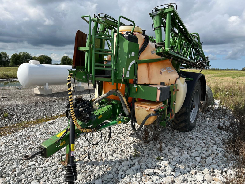 Amazone UX 4200 Special - Prskalica: slika 2 Amazone UX 4200 Special - Prskalica: slika 2