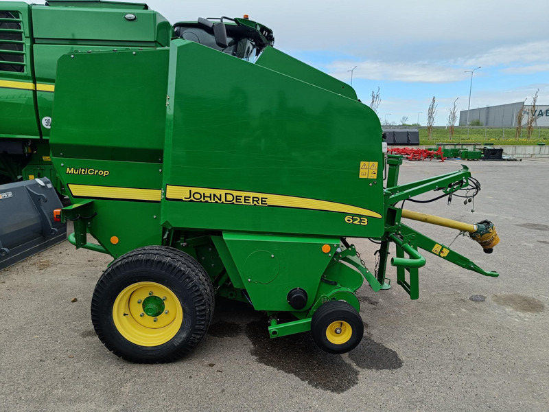 John Deere 623N - Balirka za okrugle bale: slika 5 John Deere 623N - Balirka za okrugle bale: slika 5