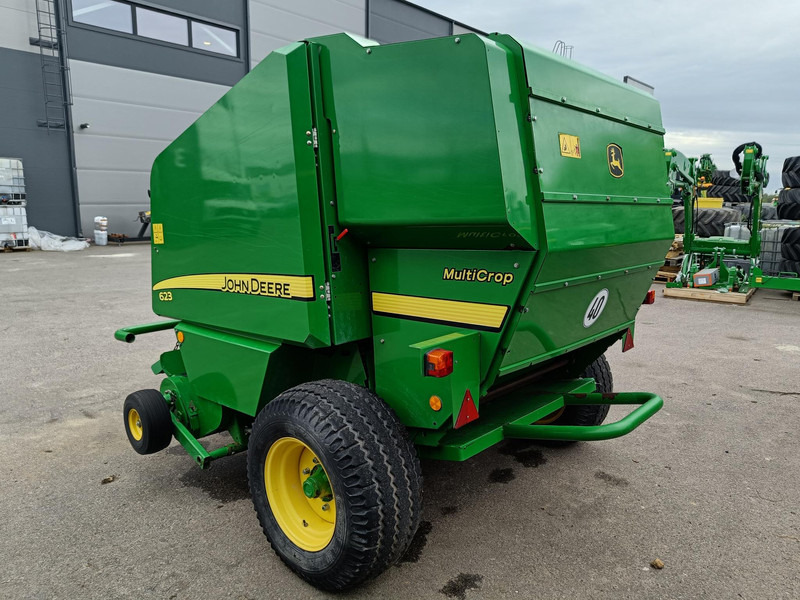 John Deere 623N - Balirka za okrugle bale: slika 2 John Deere 623N - Balirka za okrugle bale: slika 2