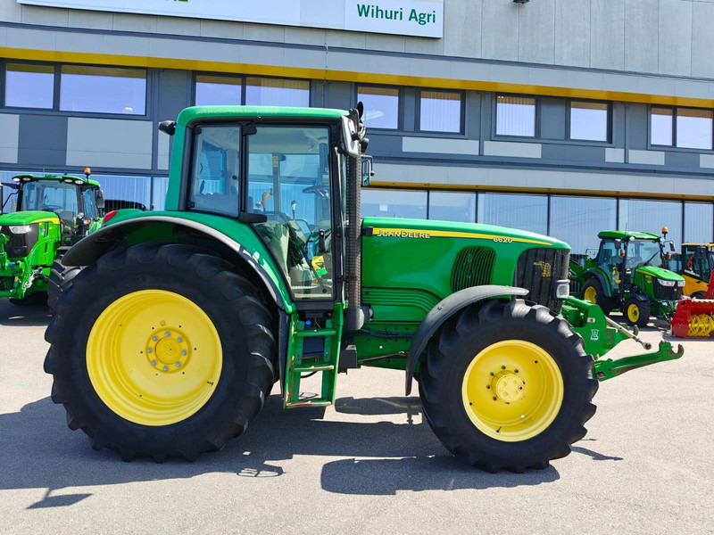 John Deere 6620 - Traktor: slika 2 John Deere 6620 - Traktor: slika 2