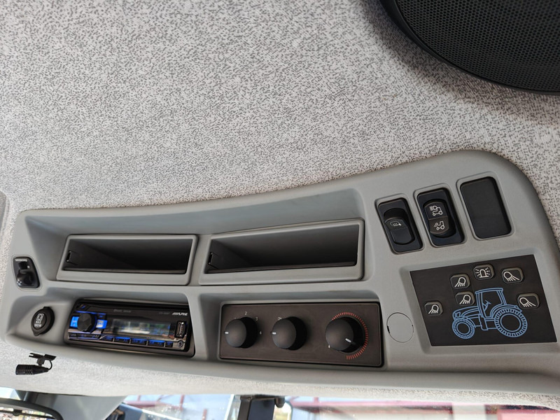 Traktor New Holland T6.180 DC: slika 17