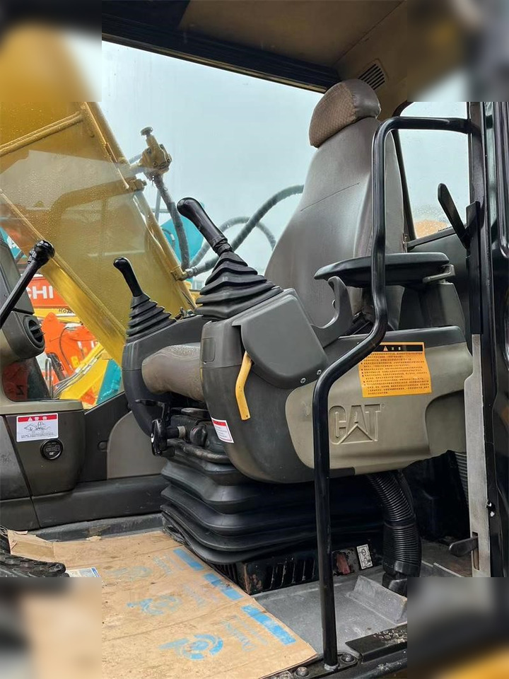 CATERPILLAR 305.5E2 - Mini bager: slika 4 CATERPILLAR 305.5E2 - Mini bager: slika 4