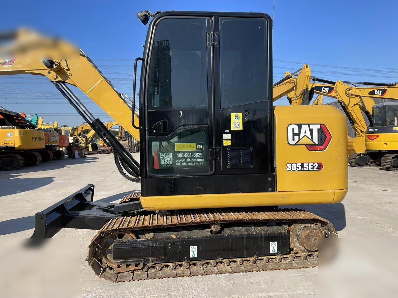 CATERPILLAR 305.5E2 - Mini bager: slika 1 CATERPILLAR 305.5E2 - Mini bager: slika 1