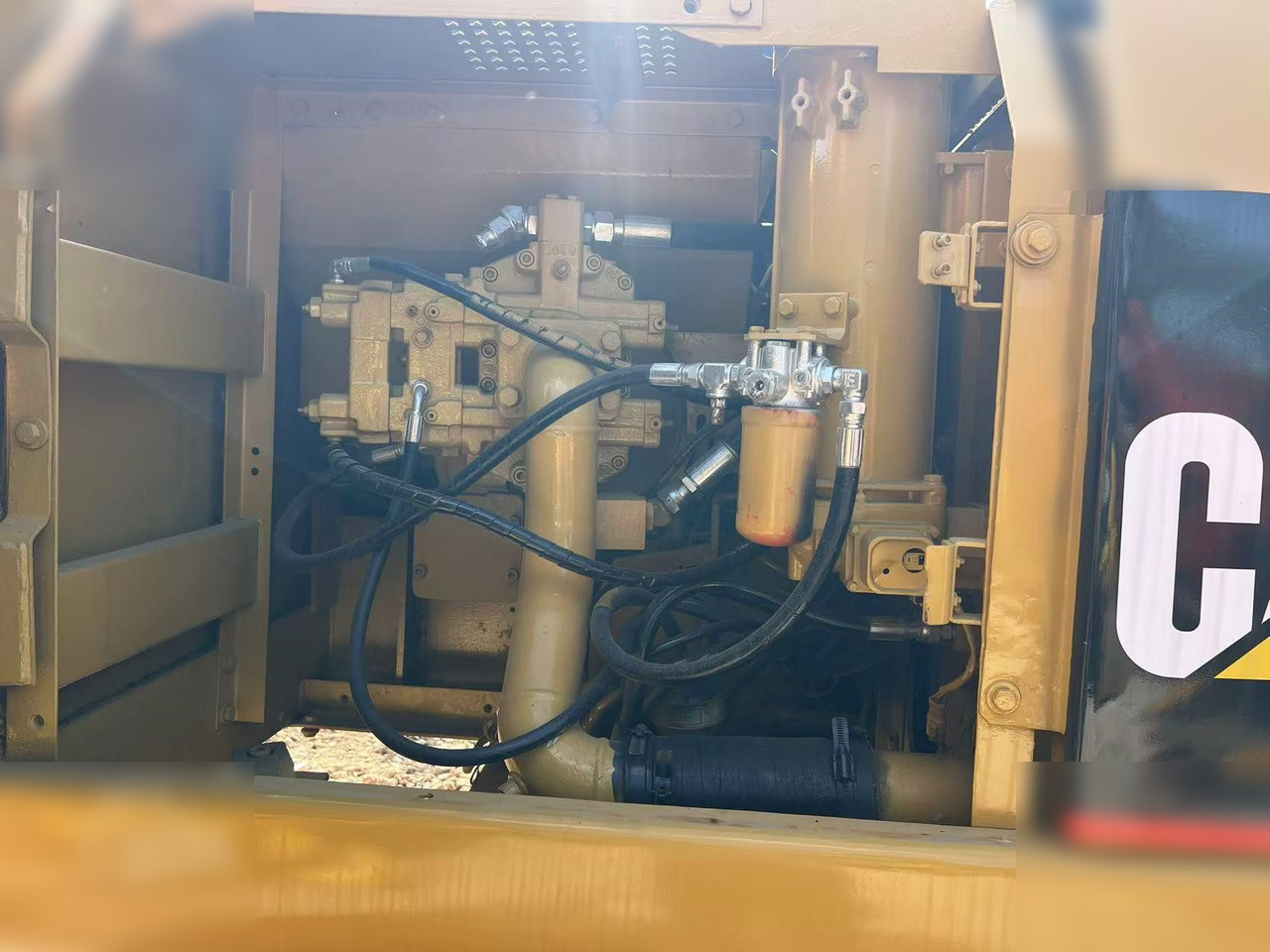 CATERPILLAR 320BL - Bager guseničar: slika 5 CATERPILLAR 320BL - Bager guseničar: slika 5