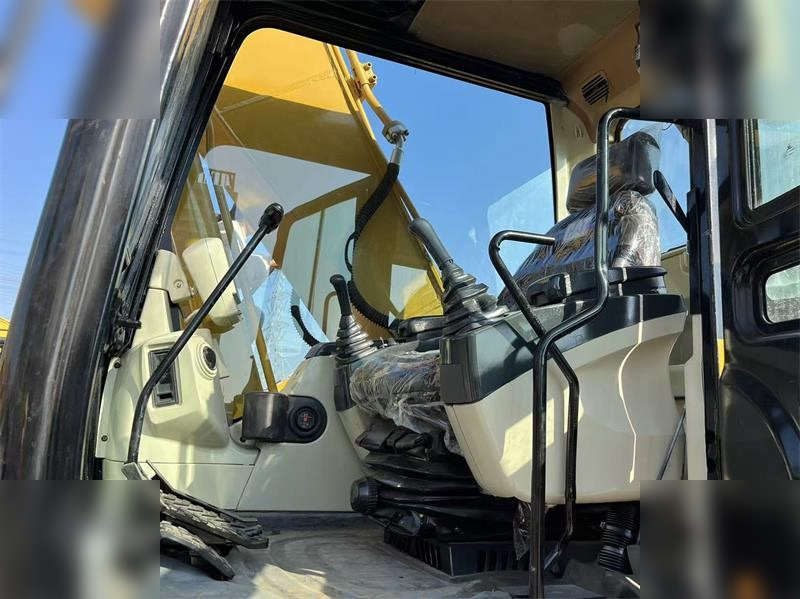 Bager guseničar CATERPILLAR 320CL: slika 6
