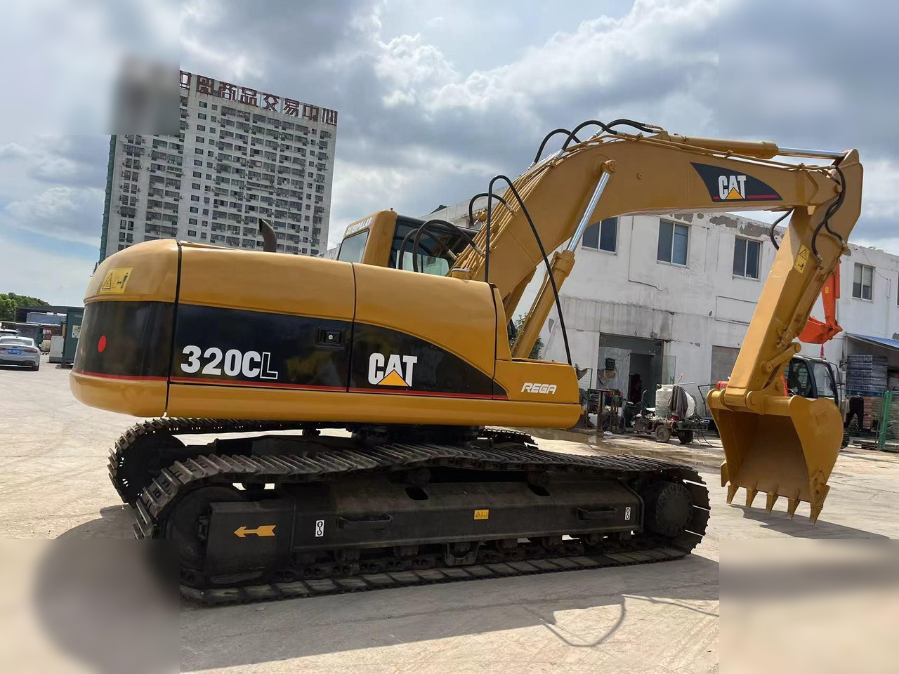 CATERPILLAR 320CL - Bager guseničar: slika 2 CATERPILLAR 320CL - Bager guseničar: slika 2
