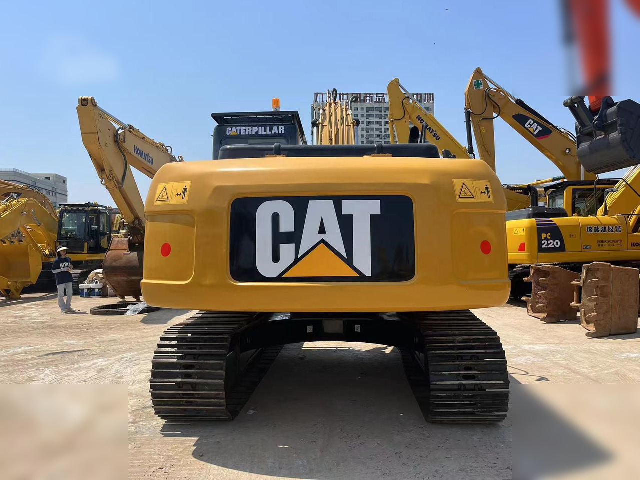 CATERPILLAR 320D - Bager guseničar: slika 5 CATERPILLAR 320D - Bager guseničar: slika 5