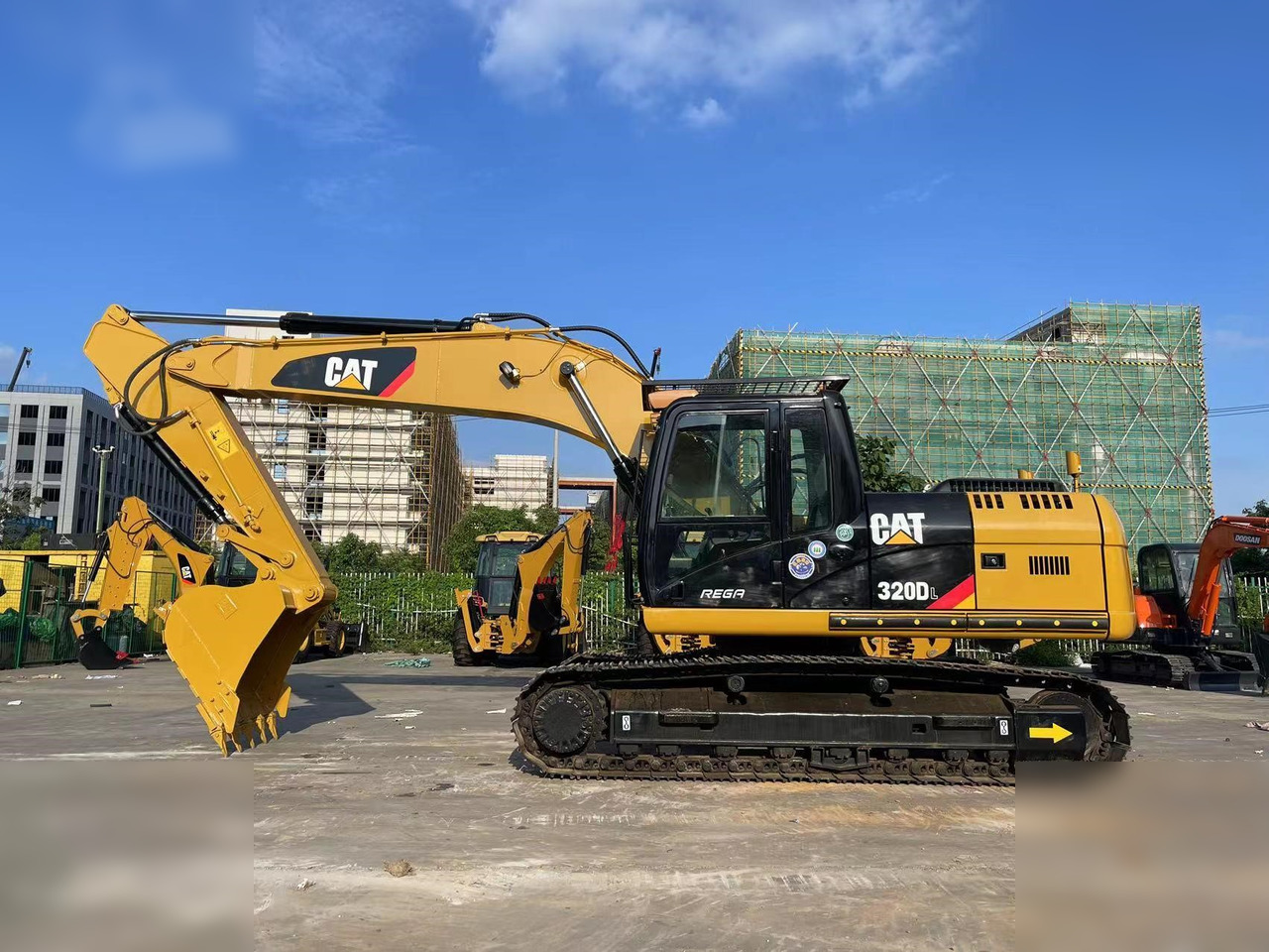 CATERPILLAR 320DL - Bager guseničar: slika 1 CATERPILLAR 320DL - Bager guseničar: slika 1