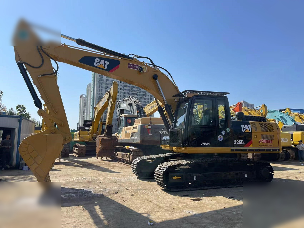 CATERPILLAR 325DL - Bager guseničar: slika 4 CATERPILLAR 325DL - Bager guseničar: slika 4