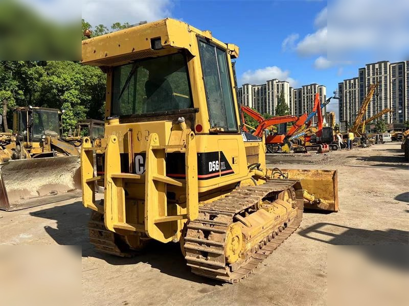 Buldožer CATERPILLAR D5G XL: slika 6