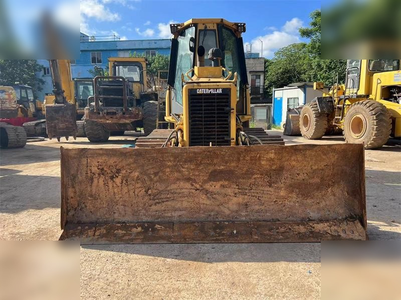 Buldožer CATERPILLAR D5G XL: slika 10