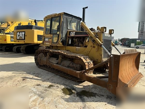 CATERPILLAR D6G - Buldožer: slika 2 CATERPILLAR D6G - Buldožer: slika 2
