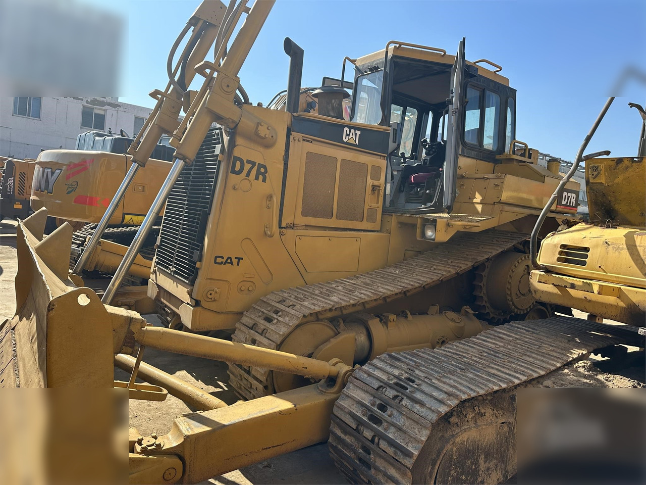 CATERPILLAR D7R II - Buldožer: slika 4 CATERPILLAR D7R II - Buldožer: slika 4