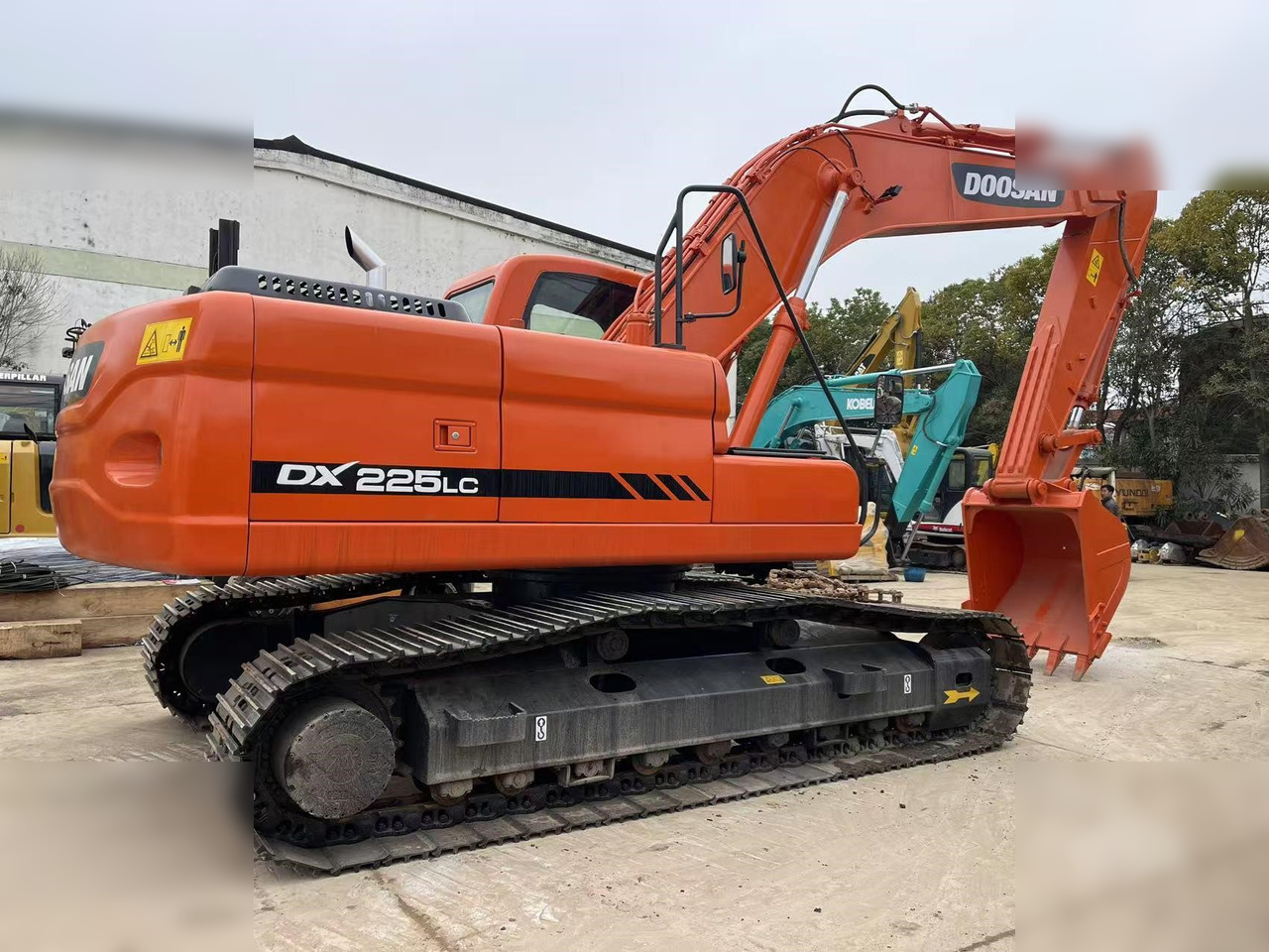 DOOSAN DX225 LC - Bager guseničar: slika 3 DOOSAN DX225 LC - Bager guseničar: slika 3