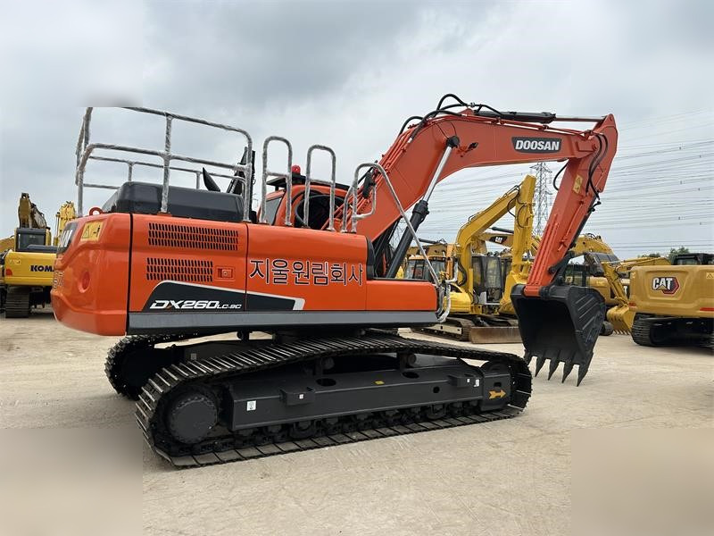 DOOSAN DX260 LC - Bager guseničar: slika 1 DOOSAN DX260 LC - Bager guseničar: slika 1