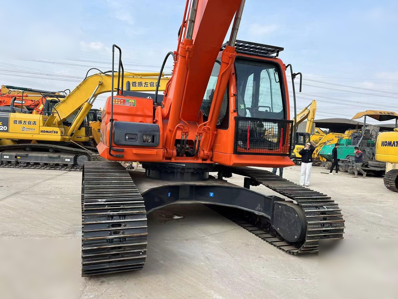 DOOSAN DX300 LC-9C - Bager guseničar: slika 3 DOOSAN DX300 LC-9C - Bager guseničar: slika 3
