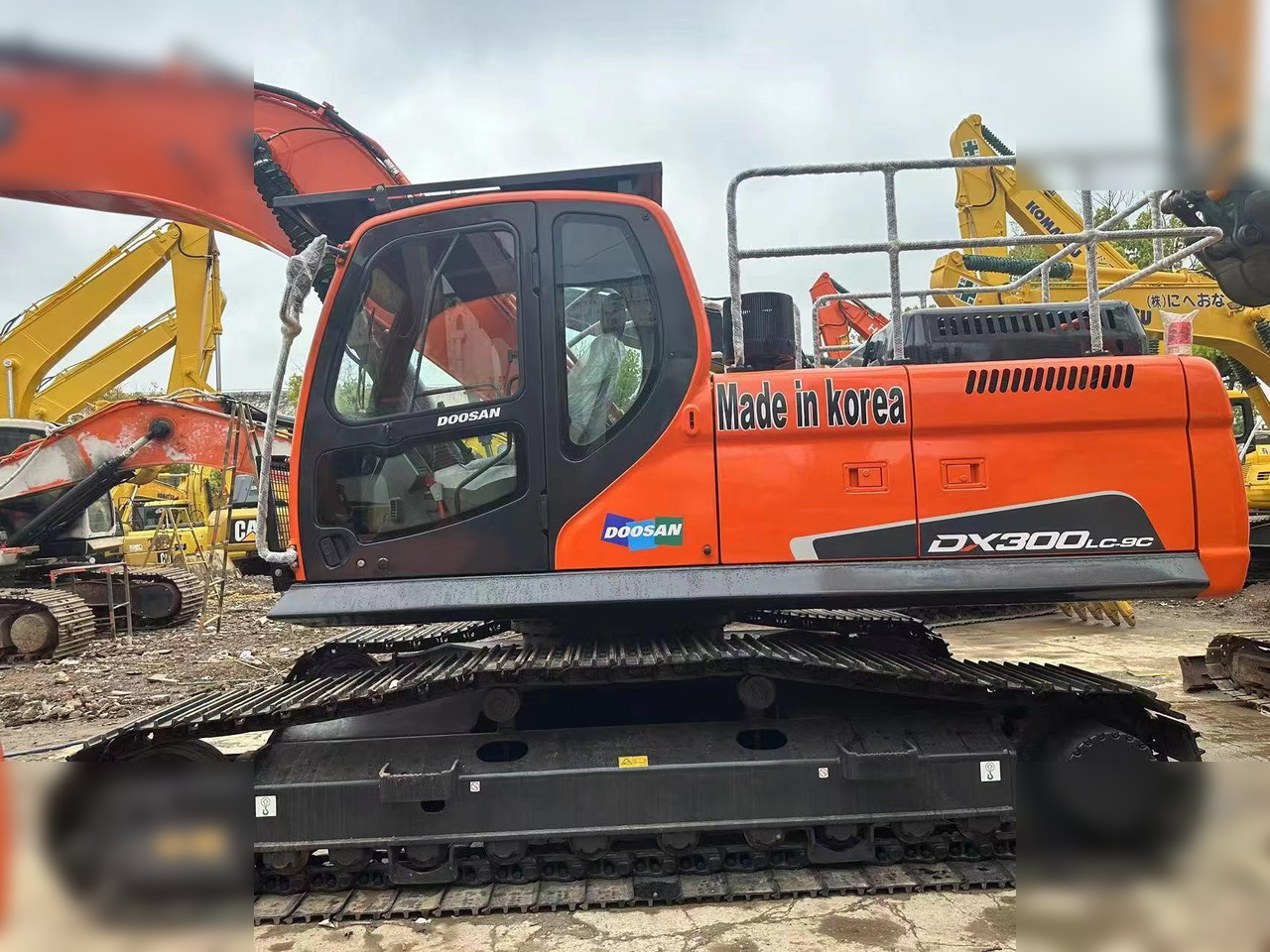 DOOSAN DX300 LC - Bager guseničar: slika 2 DOOSAN DX300 LC - Bager guseničar: slika 2