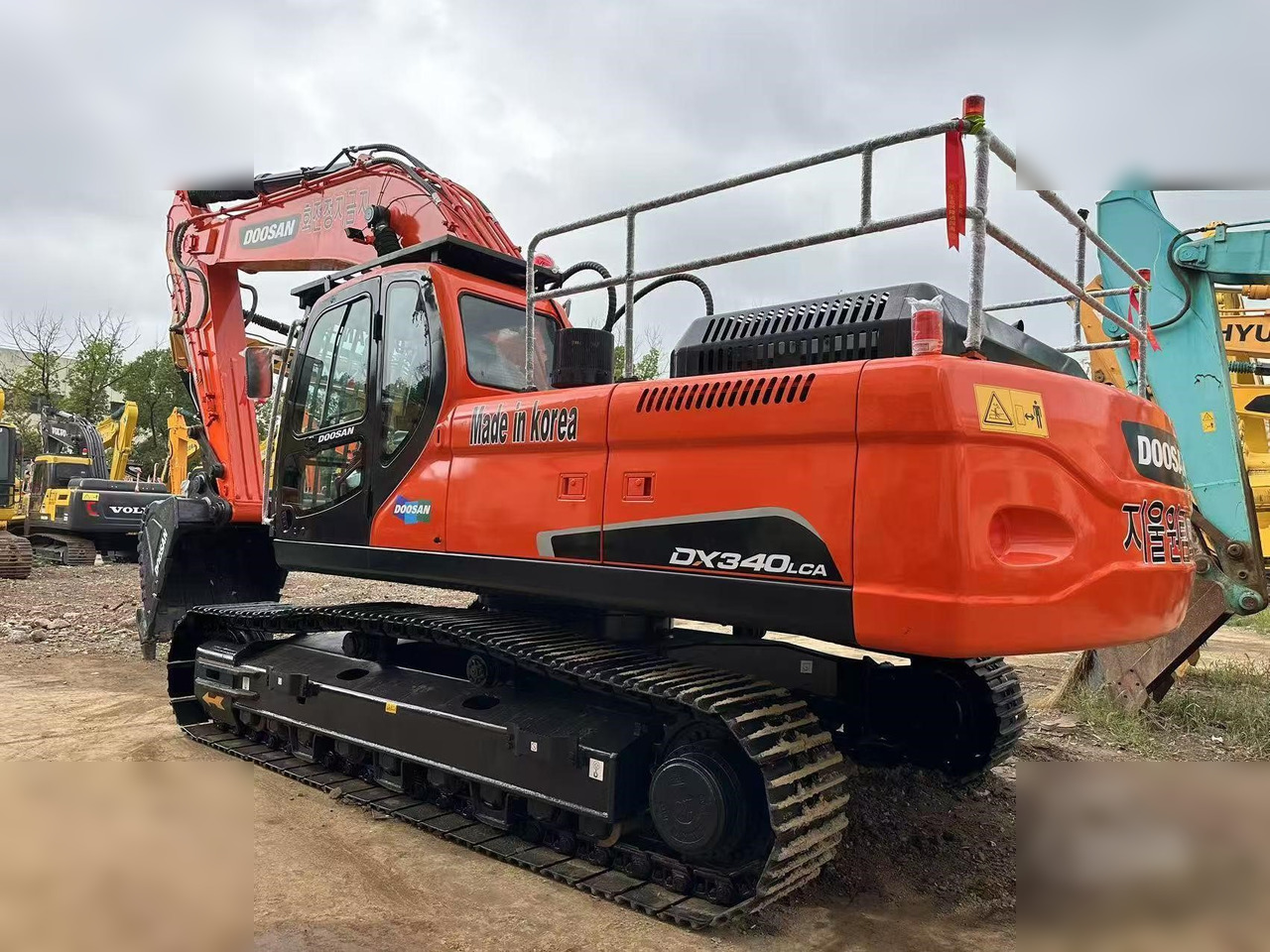 DOOSAN DX340 LCA - Bager guseničar: slika 1 DOOSAN DX340 LCA - Bager guseničar: slika 1