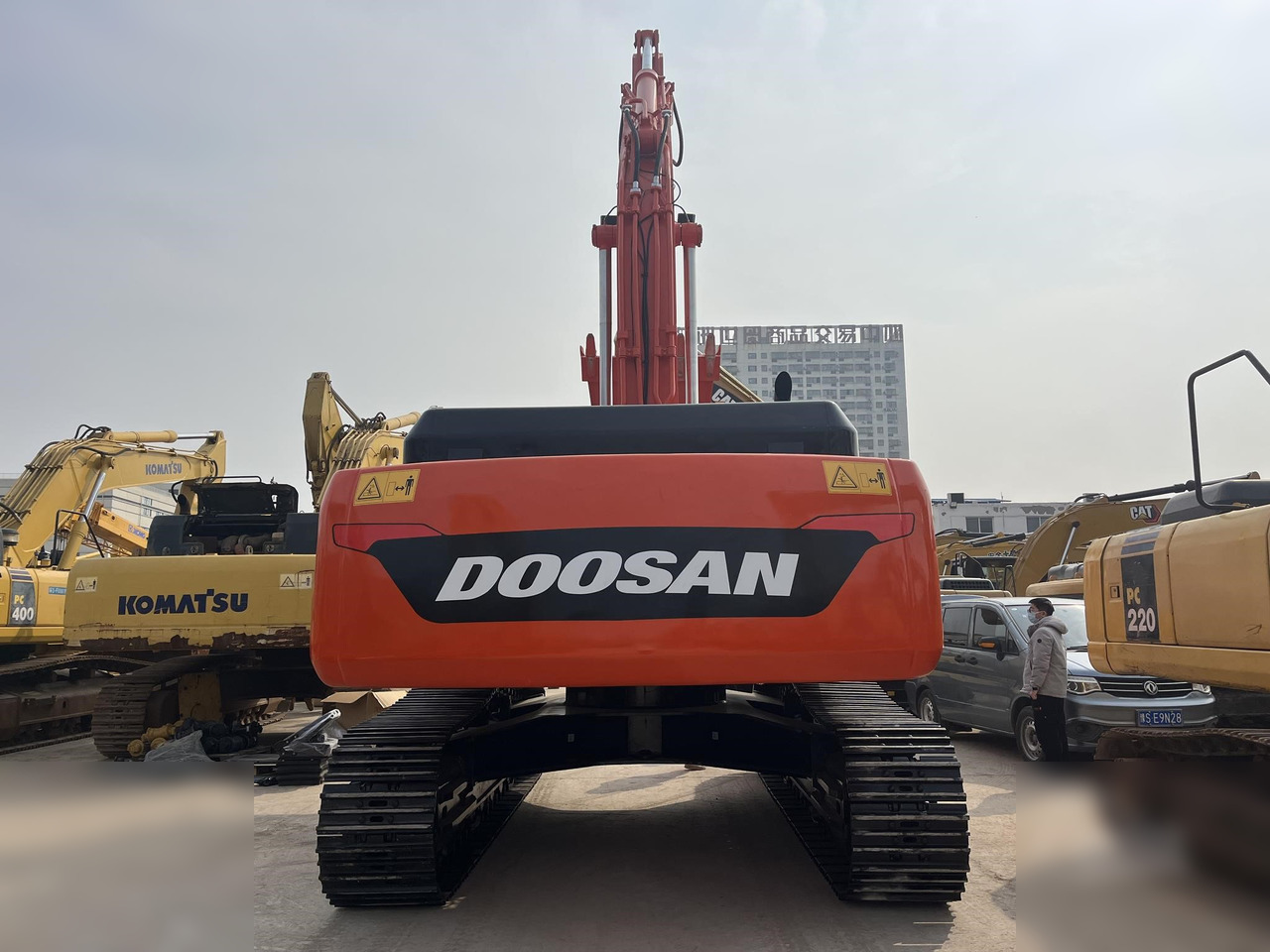 DOOSAN DX420 LC-9C - Bager guseničar: slika 2 DOOSAN DX420 LC-9C - Bager guseničar: slika 2