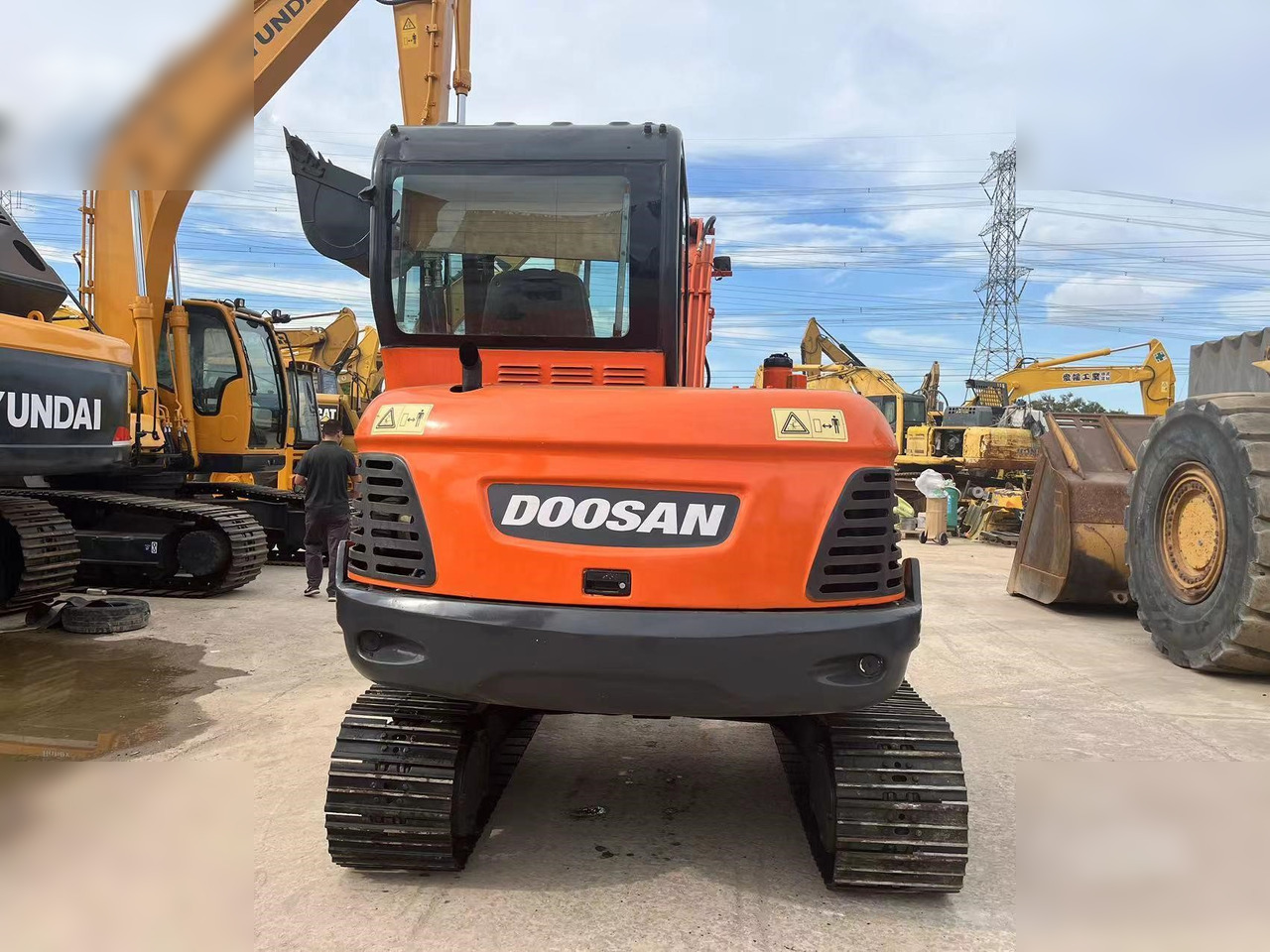 DOOSAN DX60-9C - Bager guseničar: slika 4 DOOSAN DX60-9C - Bager guseničar: slika 4